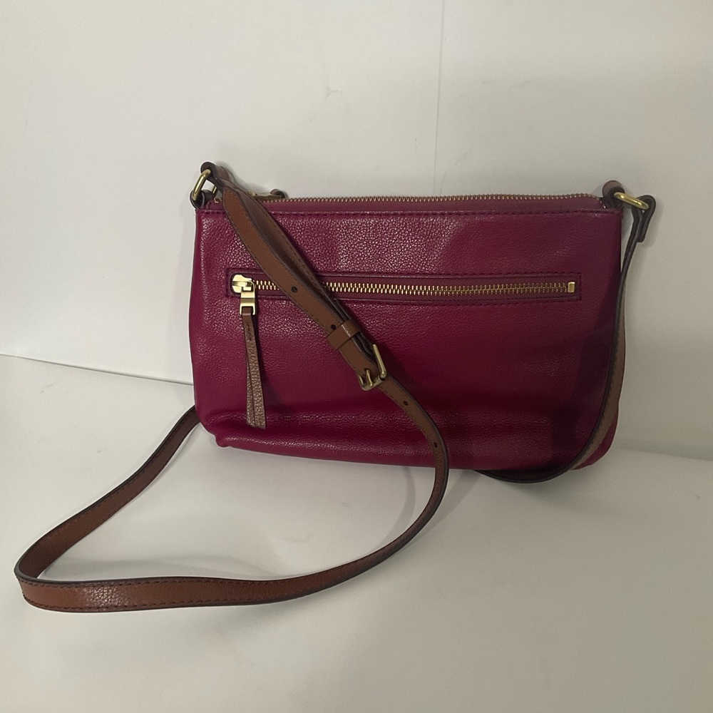 Fossil Fuchsia Leather Multi Pocket Crossbody Bag - Picture 15 of 16